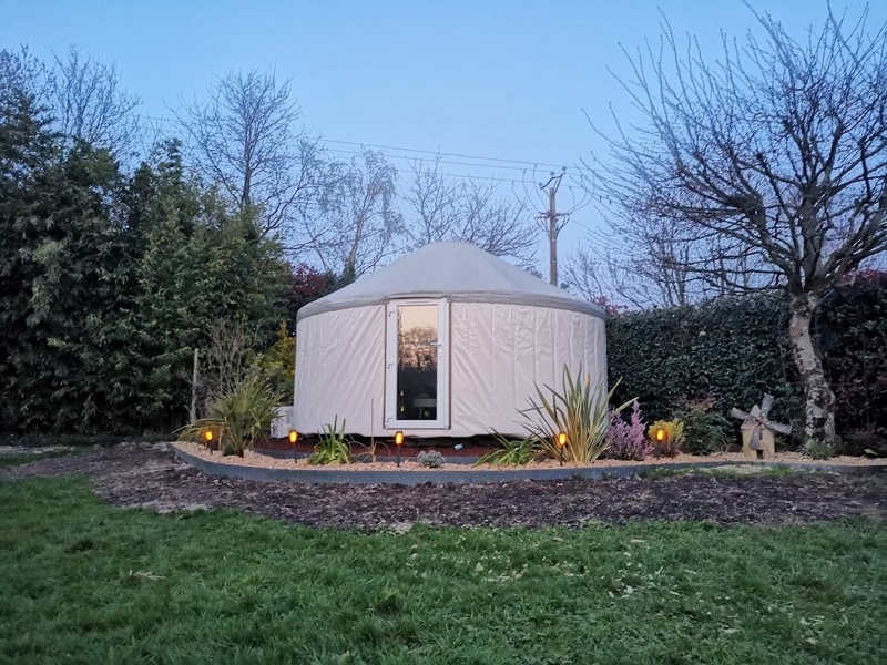 Yourte contemporaine